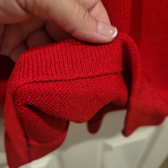 Vintage ST. JOHN COLLECTION by Marie Gray Red pleated skirt and top. - Picture 6 of 13